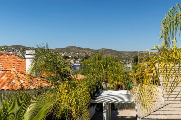22081 Village Way Drive, Canyon Lake, California 92587