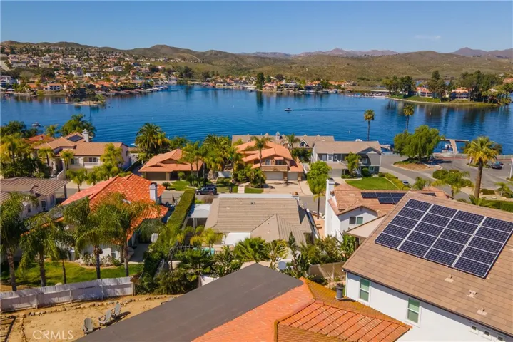 22081 Village Way Drive, Canyon Lake, California 92587