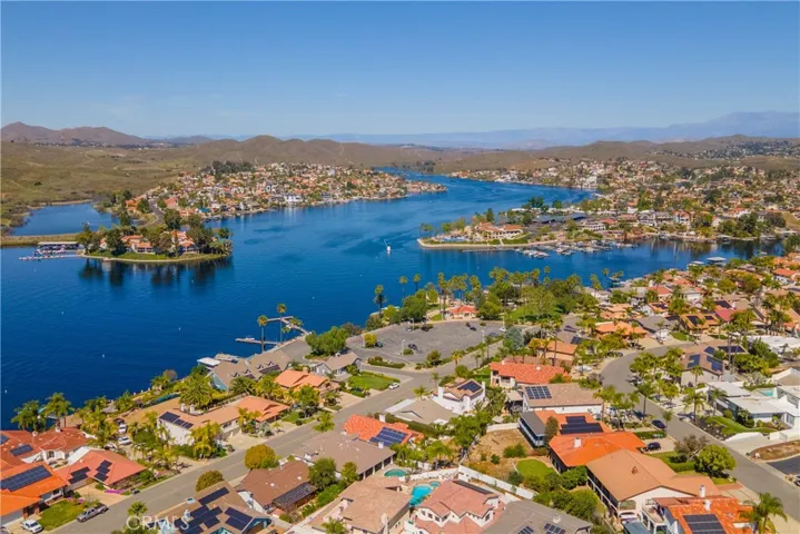 22081 Village Way Drive, Canyon Lake, California 92587