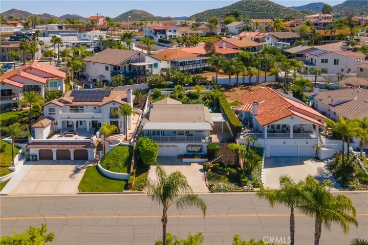 22081 Village Way Drive, Canyon Lake, California 92587