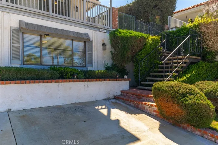 22081 Village Way Drive, Canyon Lake, California 92587