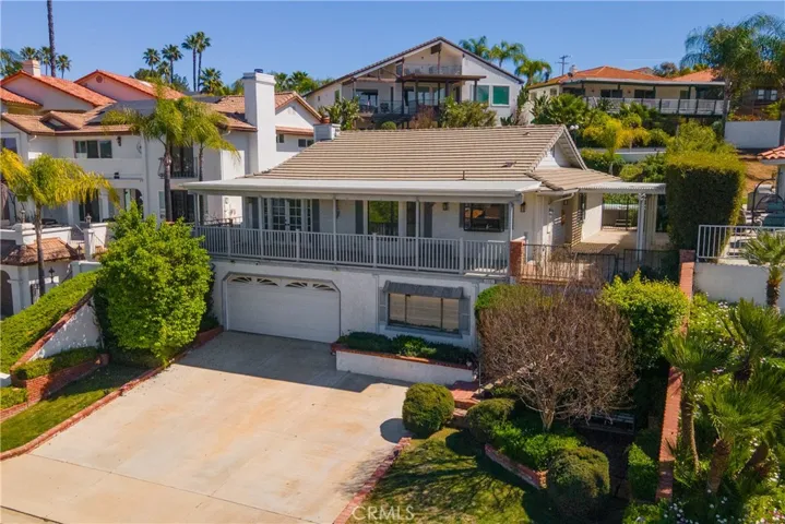 22081 Village Way Drive, Canyon Lake, California 92587