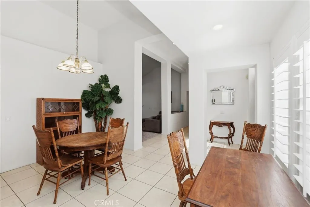 5935 Kings Ranch, Riverside, California 92505 home-pic-7