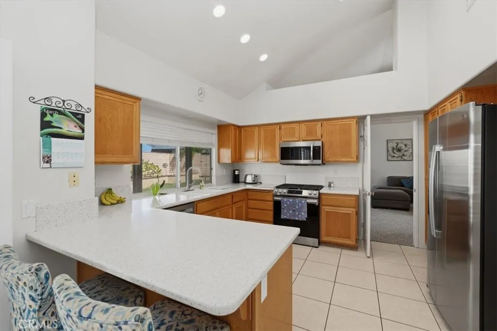 5935 Kings Ranch, Riverside, California 92505 home-pic-14