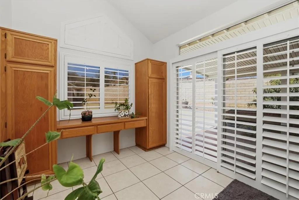 5935 Kings Ranch, Riverside, California 92505 home-pic-20