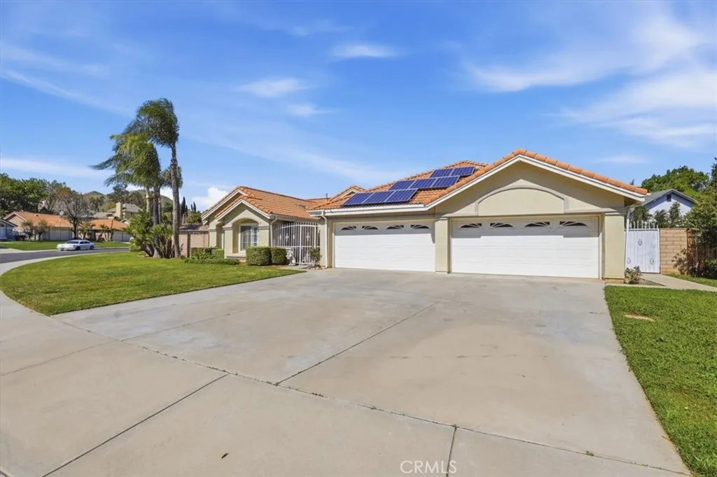 5935 Kings Ranch, Riverside, California 92505 home-pic-3