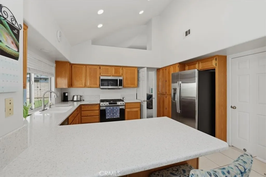 5935 Kings Ranch, Riverside, California 92505 home-pic-16
