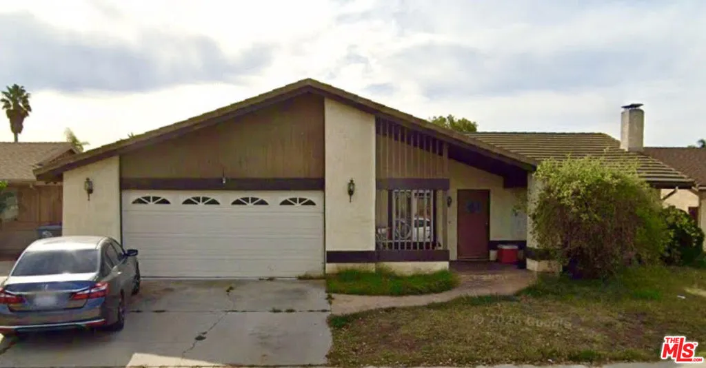 1340 Kumquat Place, Oxnard, California 93036 home-pic-1