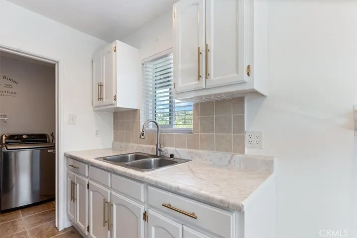 1192 Stringer, Los Angeles, California 90063