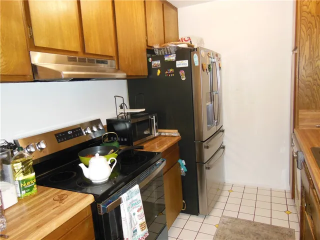 23515 Lyons Avenue 116, Valencia, California 91355