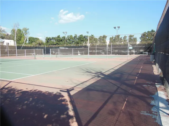 Community Tennis Courts