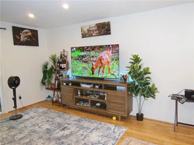 23515 Lyons Avenue 116, Valencia, California 91355