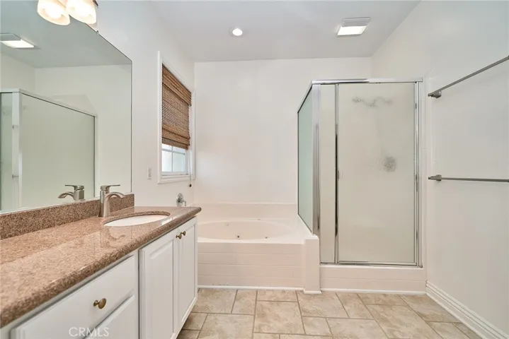 PRIMARY BATHROOM_BATHTUB & SHOWER STALL
