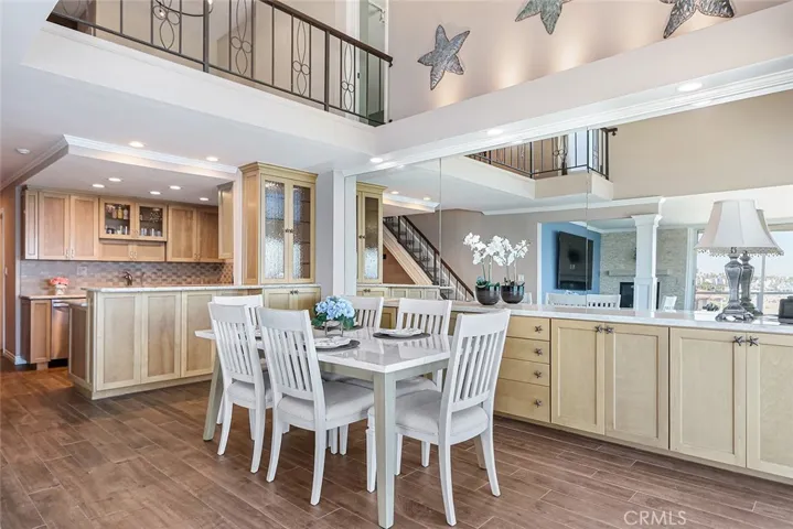 Dining Room / Kitchen