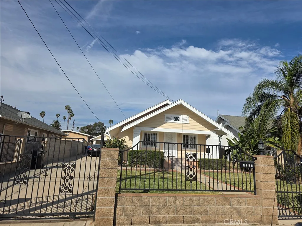 5311 La Mirada, Los Angeles, California 90029 home-pic-12