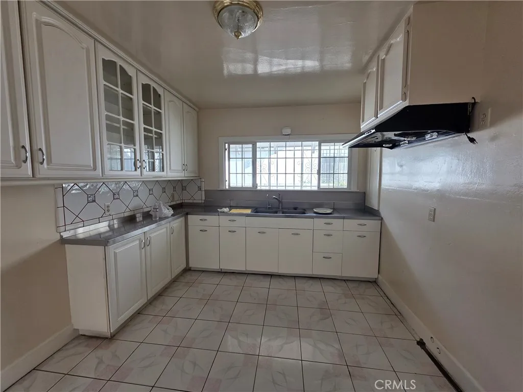 5311 La Mirada, Los Angeles, California 90029 home-pic-9