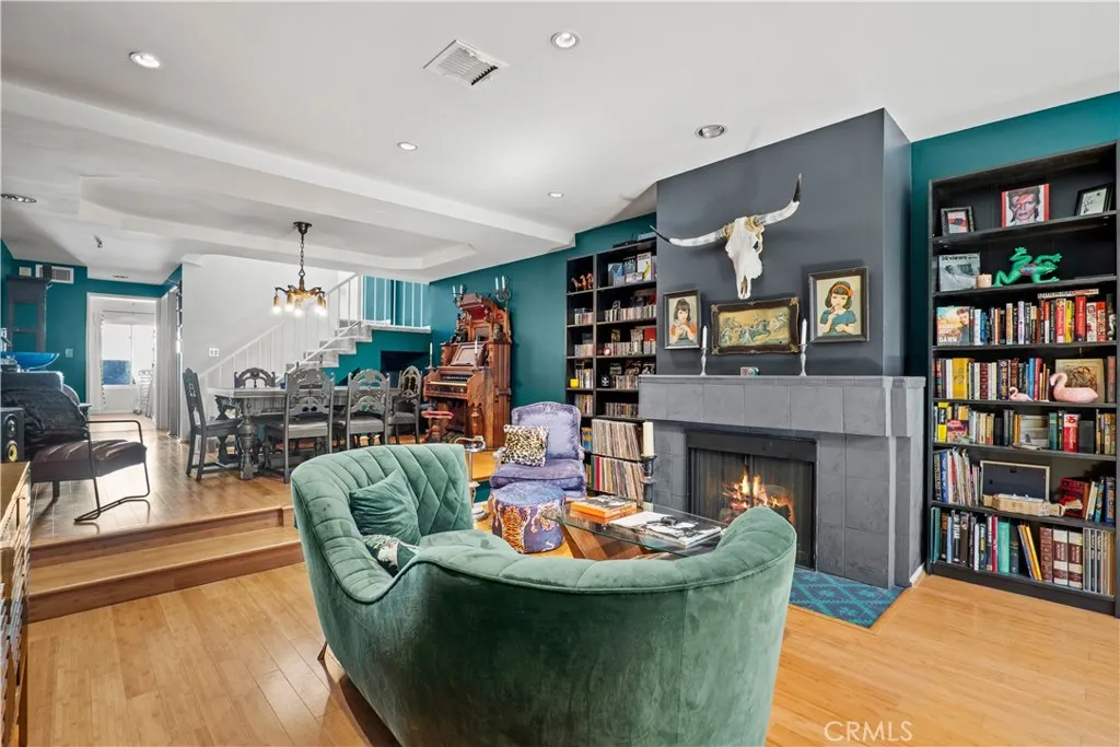 5010 Cahuenga Boulevard 107, North Hollywood, California 91601 home-pic-6