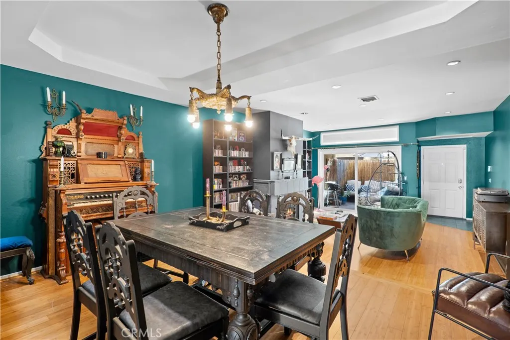 5010 Cahuenga Boulevard 107, North Hollywood, California 91601 home-pic-10