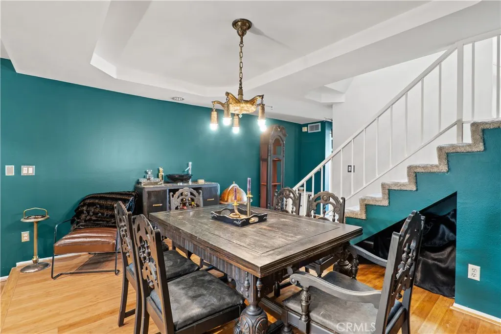 5010 Cahuenga Boulevard 107, North Hollywood, California 91601 home-pic-8