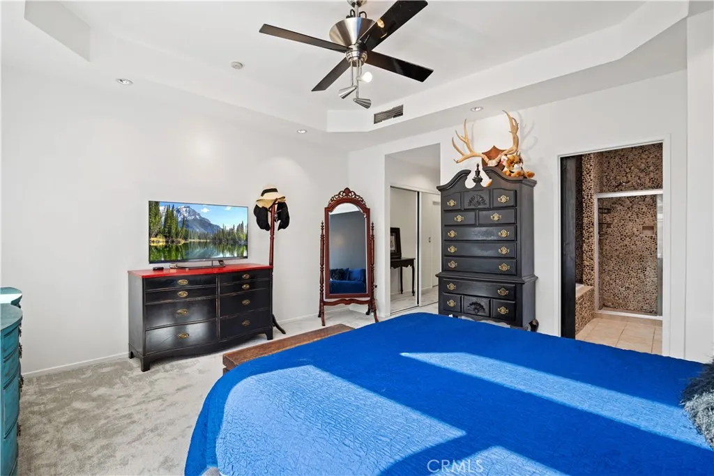 5010 Cahuenga Boulevard 107, North Hollywood, California 91601 home-pic-24