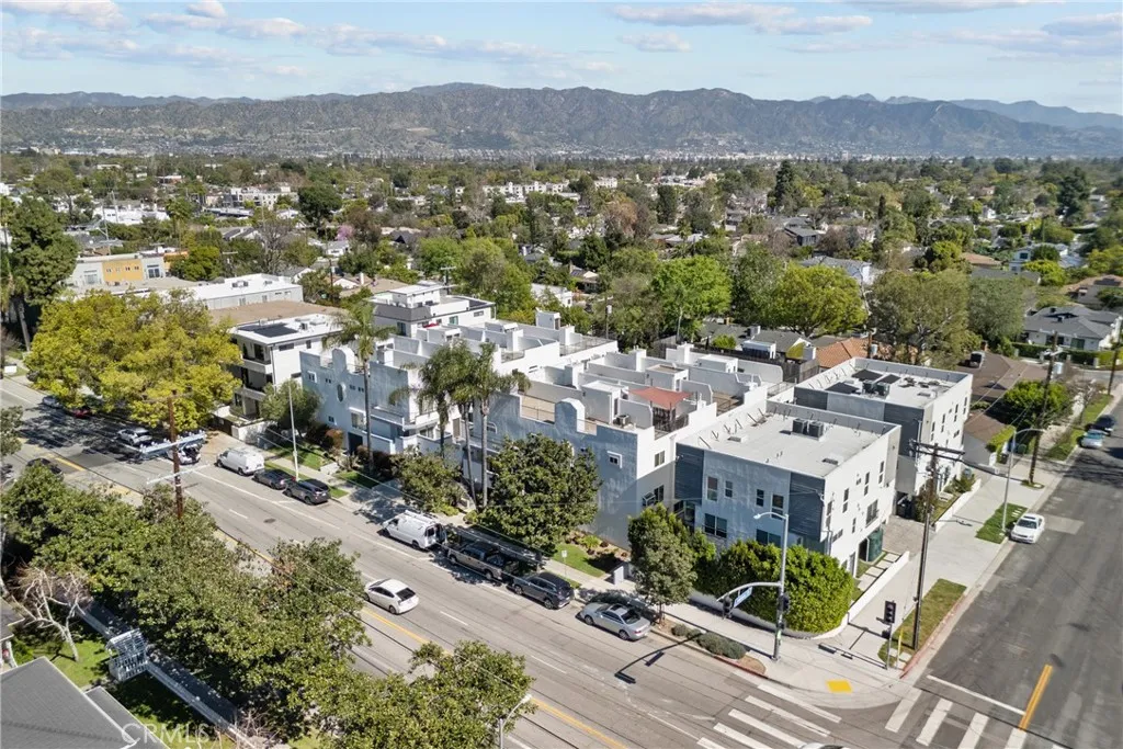 5010 Cahuenga Boulevard 107, North Hollywood, California 91601 home-pic-47