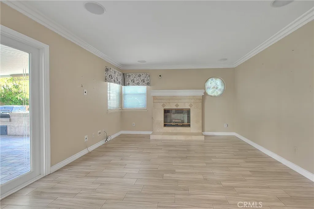 1239 Mallorca, Upland, California 91784 home-pic-17