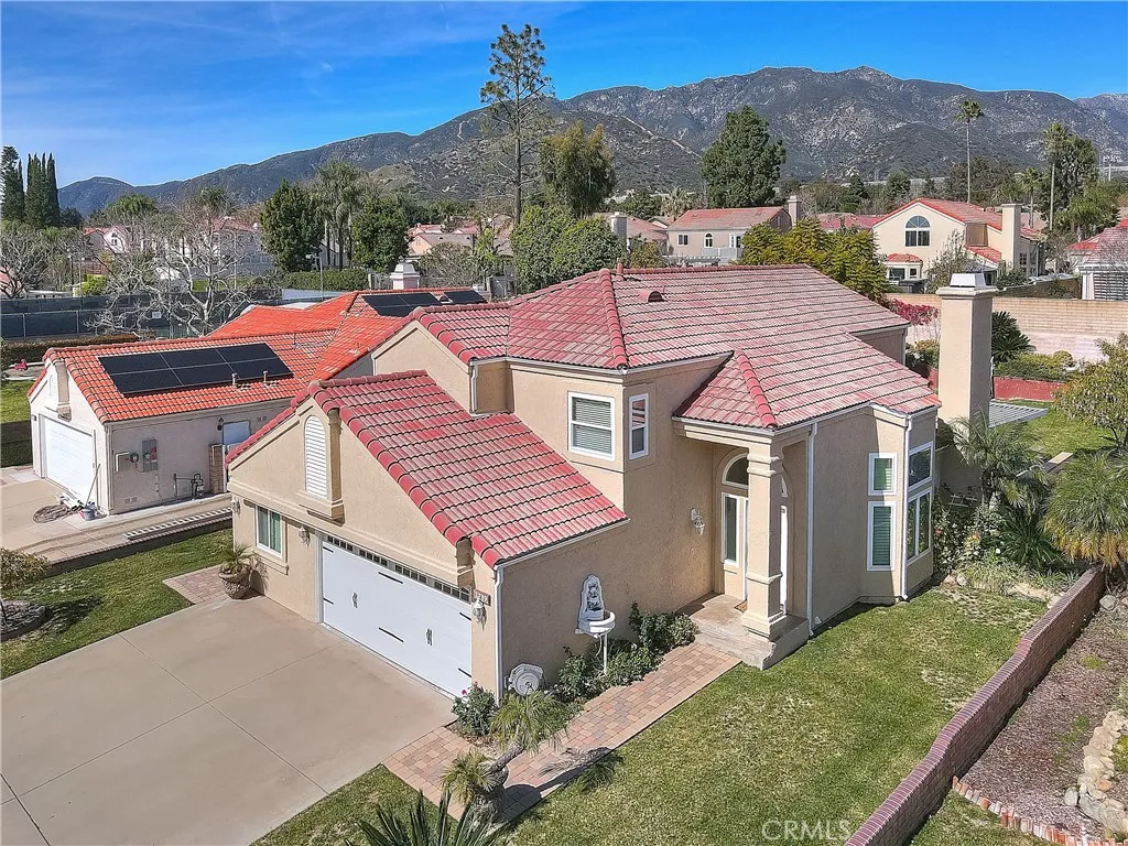 1239 Mallorca, Upland, California 91784 home-pic-38
