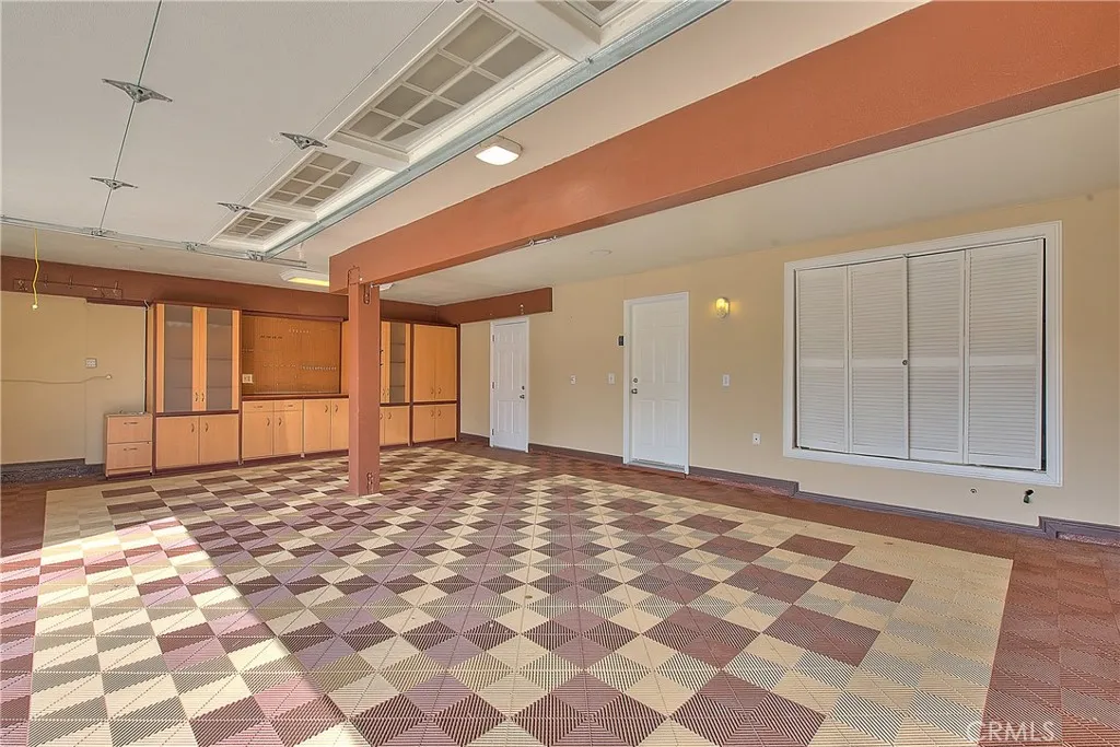 1239 Mallorca, Upland, California 91784 home-pic-33