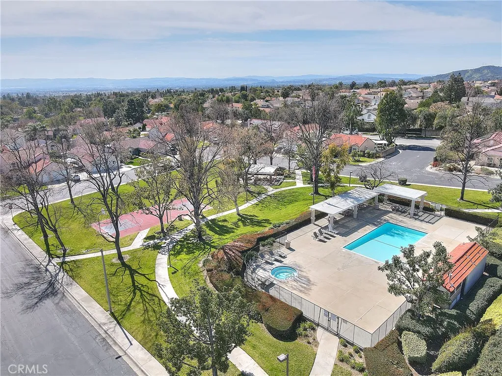 1239 Mallorca, Upland, California 91784 home-pic-39