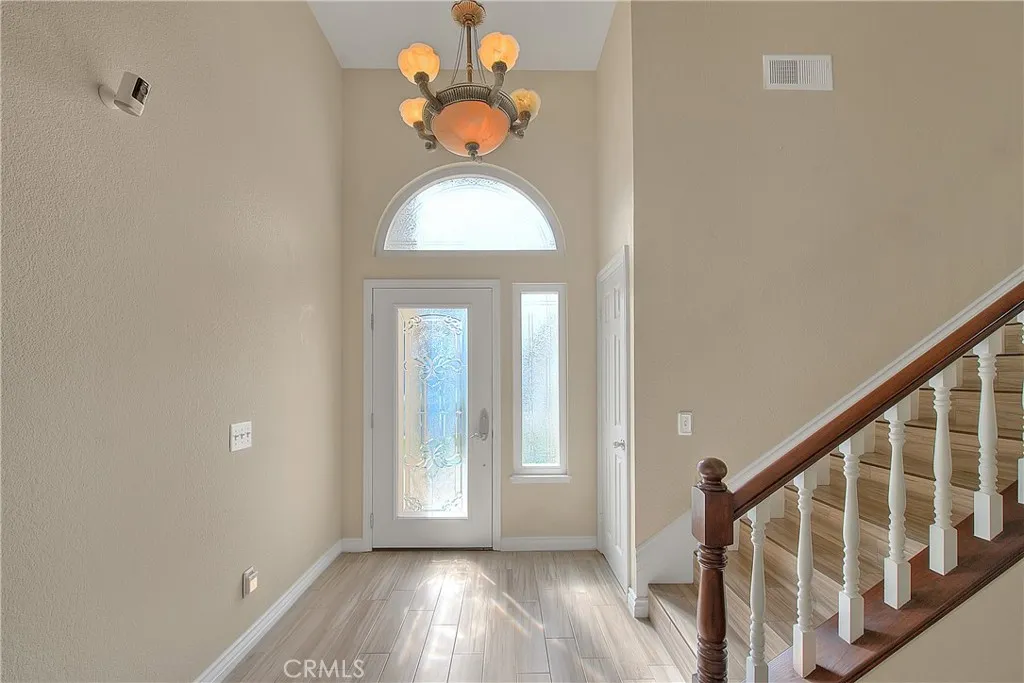 1239 Mallorca, Upland, California 91784 home-pic-26