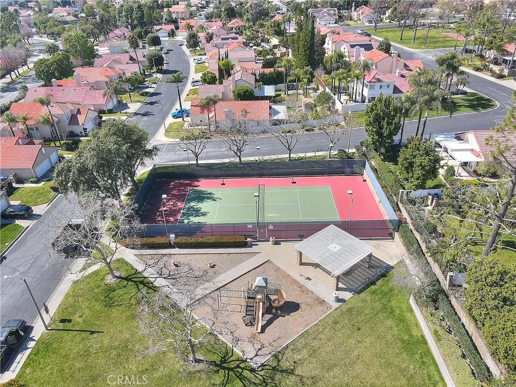 1239 Mallorca, Upland, California 91784 home-pic-40