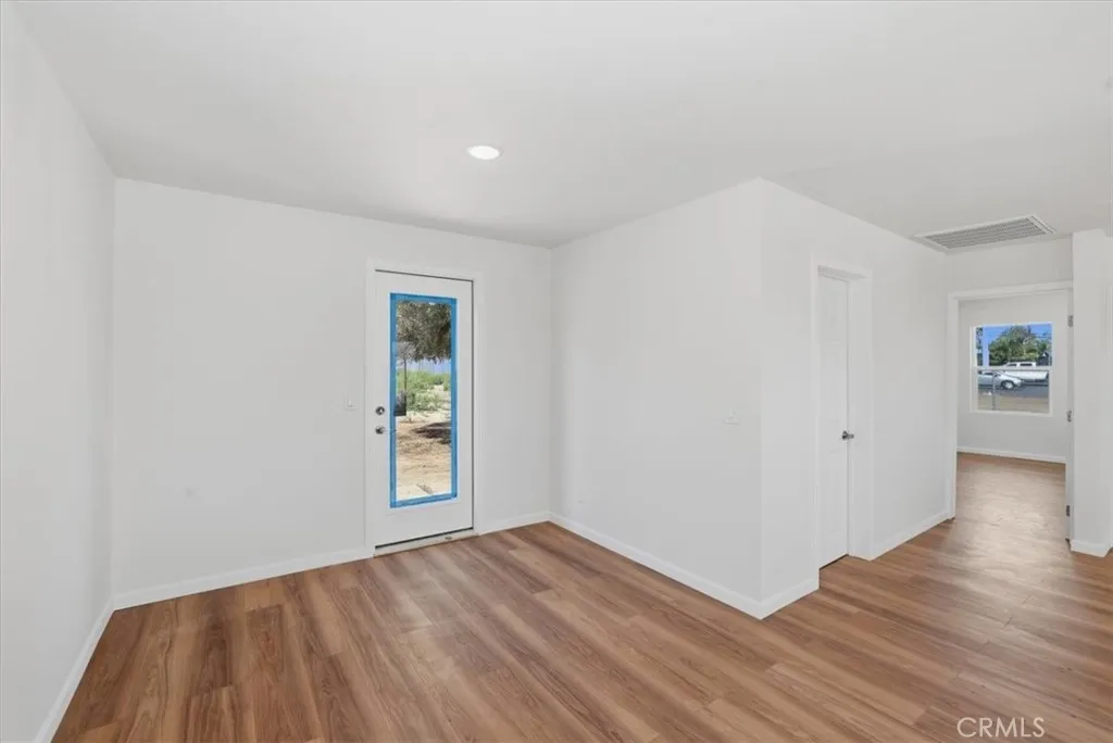 6336 Jones, Riverside, California 92505 home-pic-18