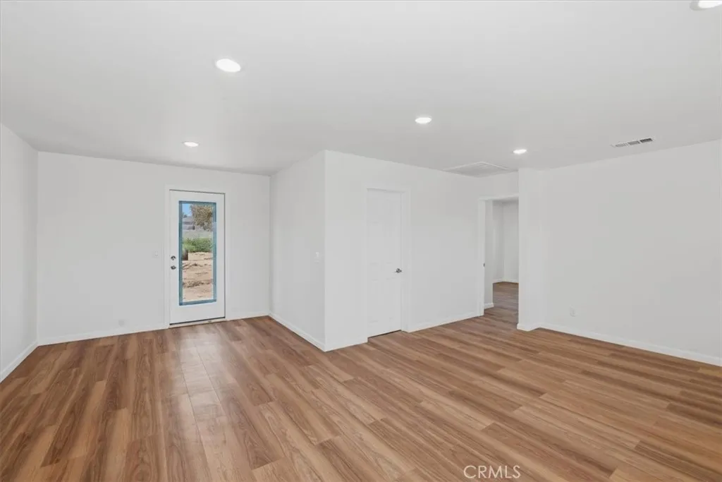 6336 Jones, Riverside, California 92505 home-pic-20