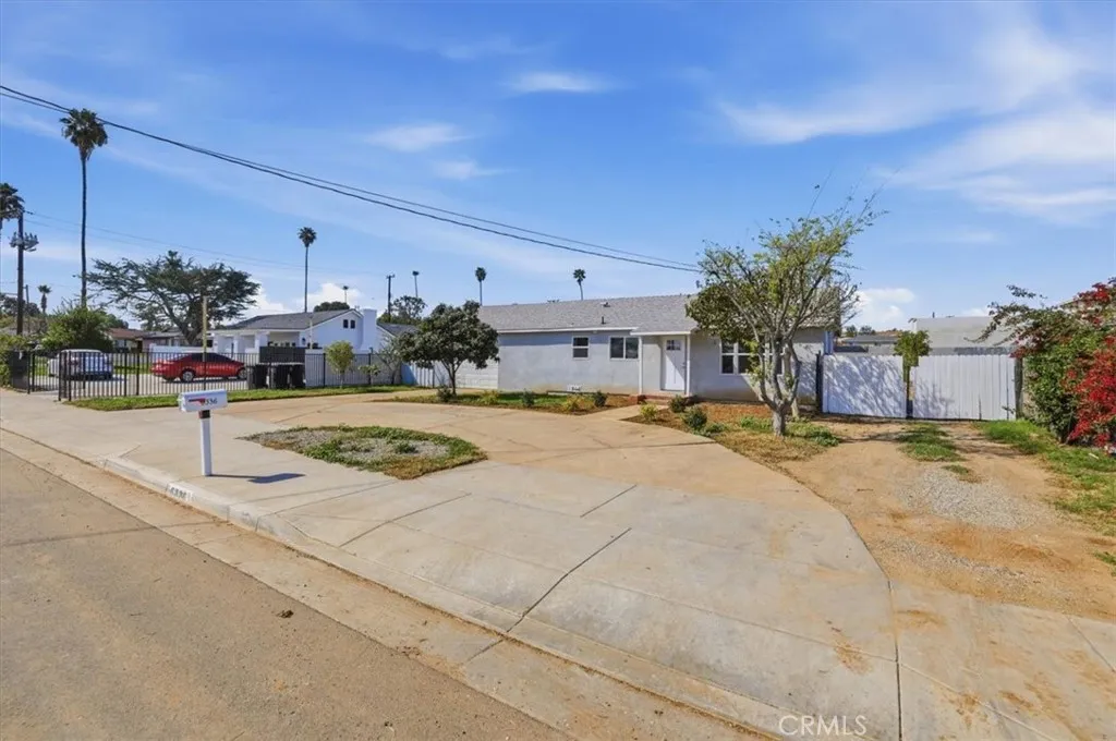 6336 Jones, Riverside, California 92505 home-pic-25