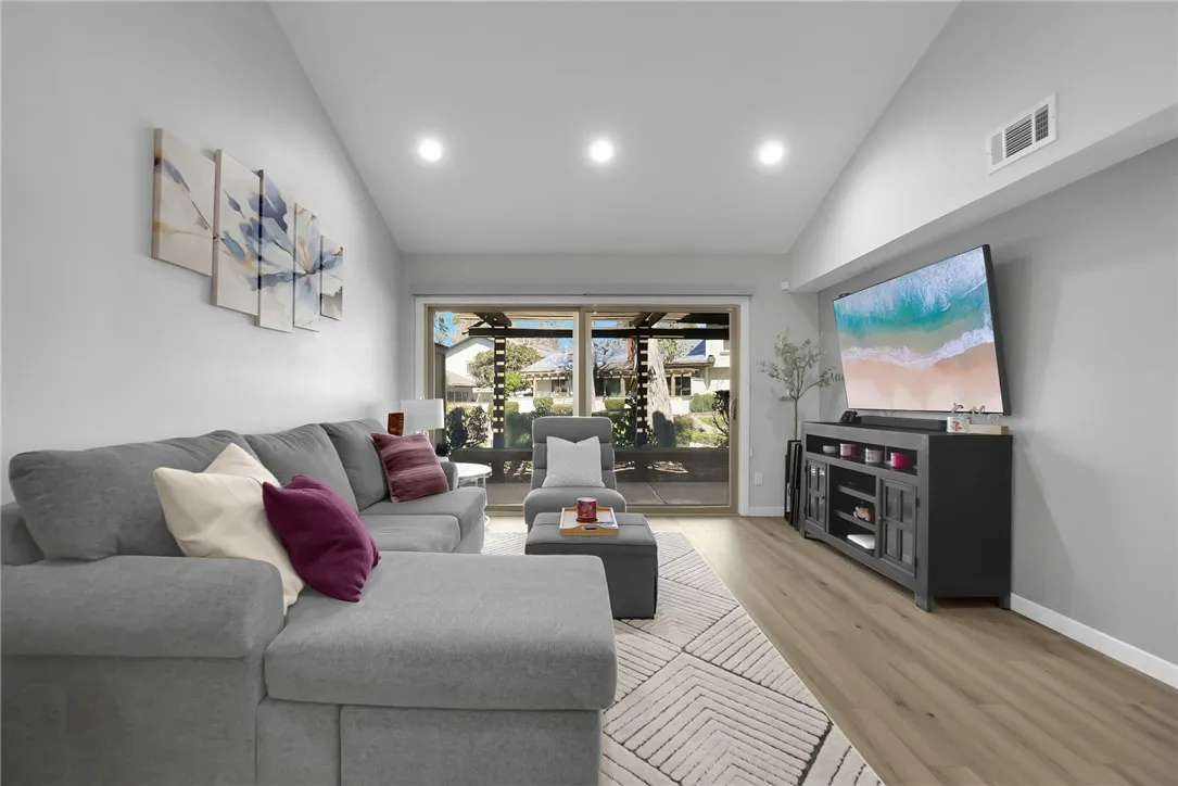 1684 Aspen Village Way, West Covina, California 91791 home-pic-6