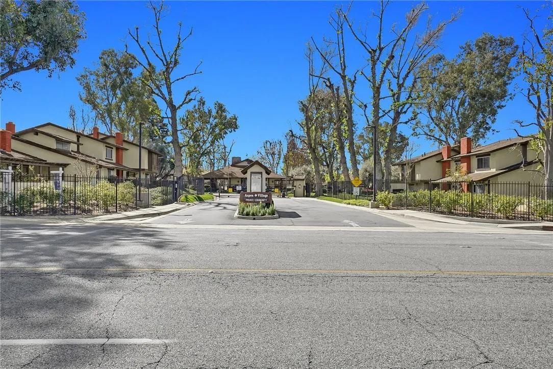 1684 Aspen Village Way, West Covina, California 91791 home-pic-35