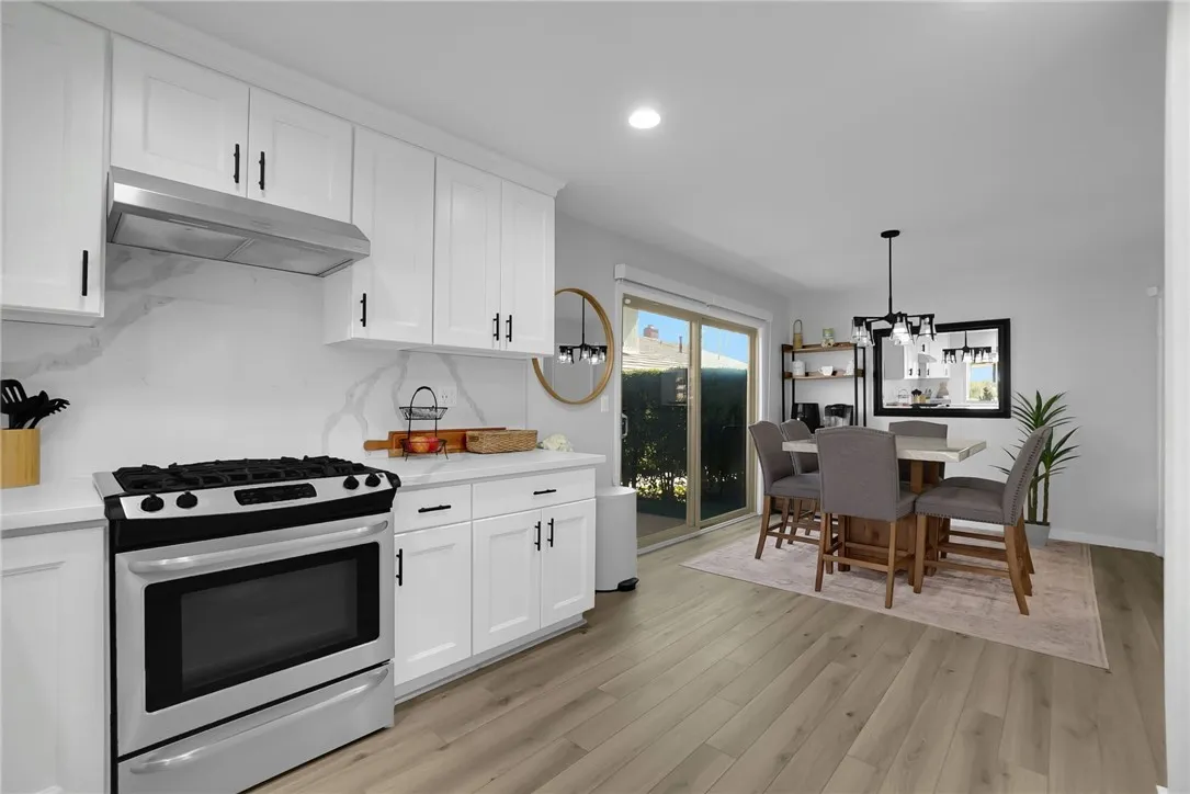 1684 Aspen Village Way, West Covina, California 91791 home-pic-15