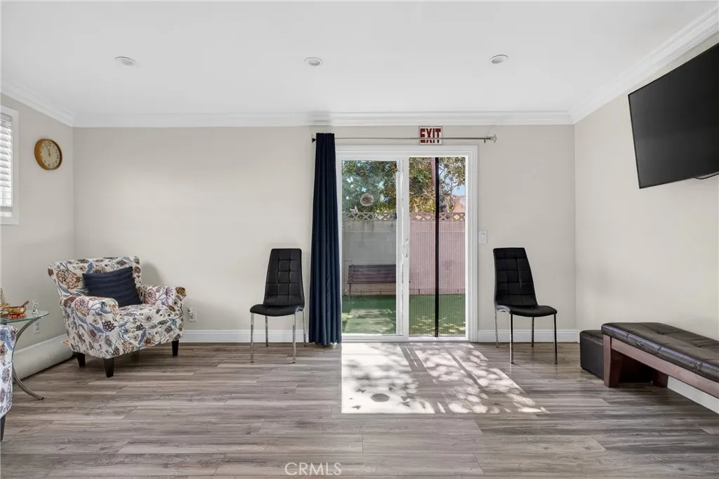 1758 W Siva, Anaheim, California 92804 home-pic-8