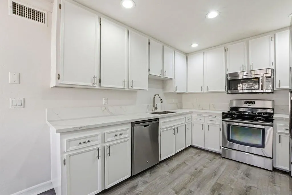 10794 Jeanne Ter E, Santee, California 92071 home-pic-7
