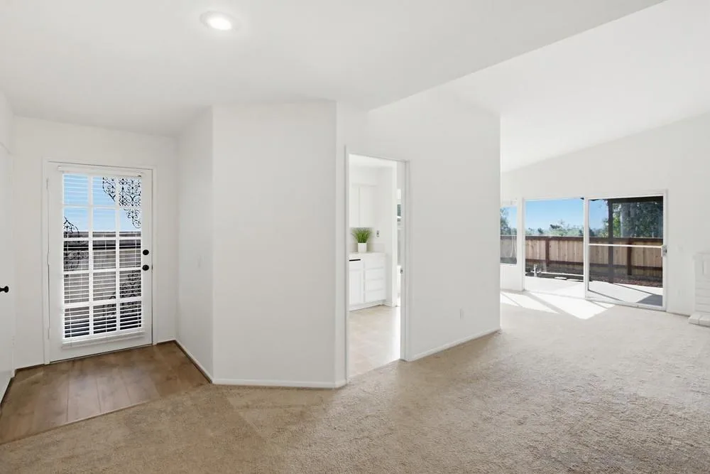 321 Skyridge Ln, Escondido, California 92026 home-pic-3