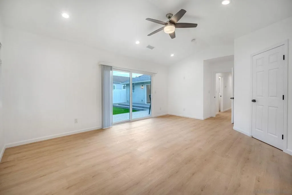 3427 Argyle St, San Diego, California 92111 home-pic-31