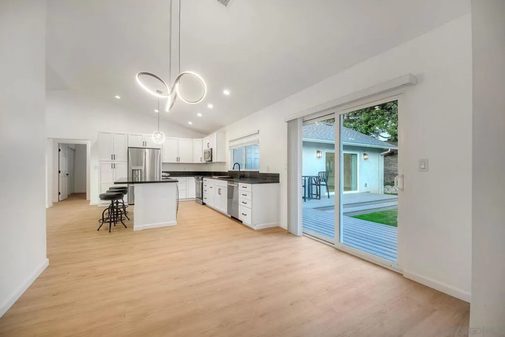 3427 Argyle St, San Diego, California 92111 home-pic-15