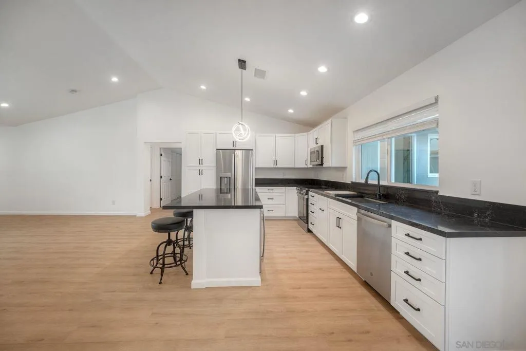 3427 Argyle St, San Diego, California 92111 home-pic-13