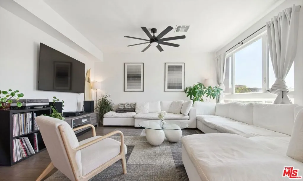 1156 N Orange Drive, Hollywood, California 90038 home-pic-7