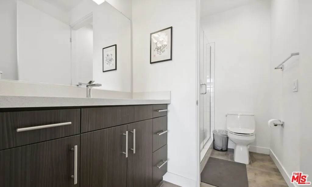 1156 N Orange Drive, Hollywood, California 90038 home-pic-18