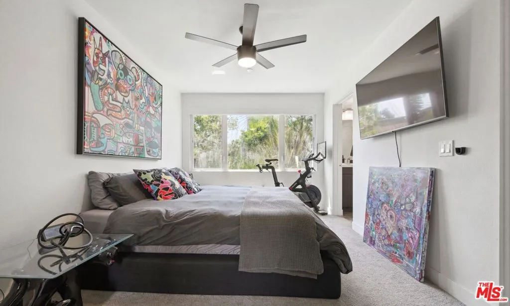 1156 N Orange Drive, Hollywood, California 90038 home-pic-17