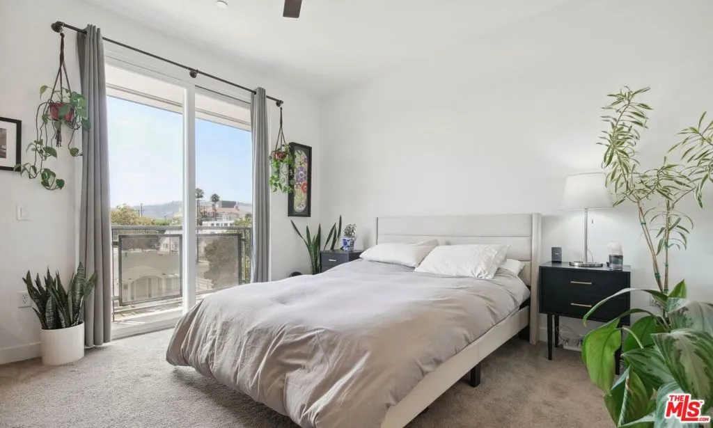 1156 N Orange Drive, Hollywood, California 90038 home-pic-10