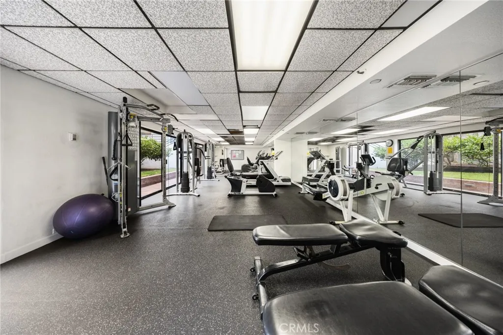 2960 Neilson Way 301, Santa Monica, California 90405 home-pic-37