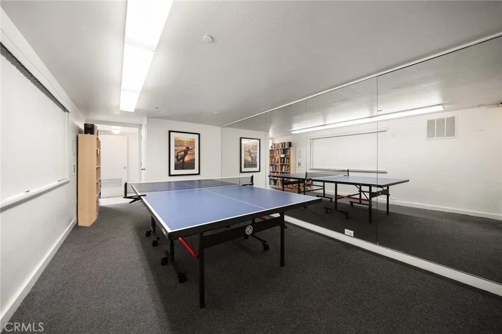 2960 Neilson Way 301, Santa Monica, California 90405 home-pic-35