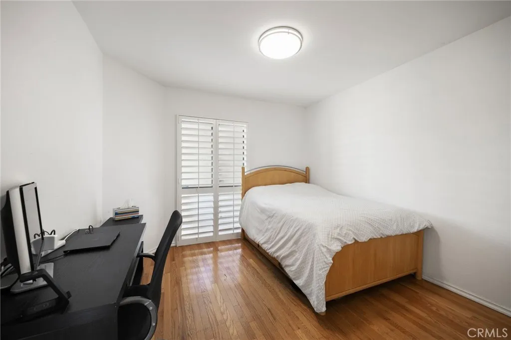 2960 Neilson Way 301, Santa Monica, California 90405 home-pic-23